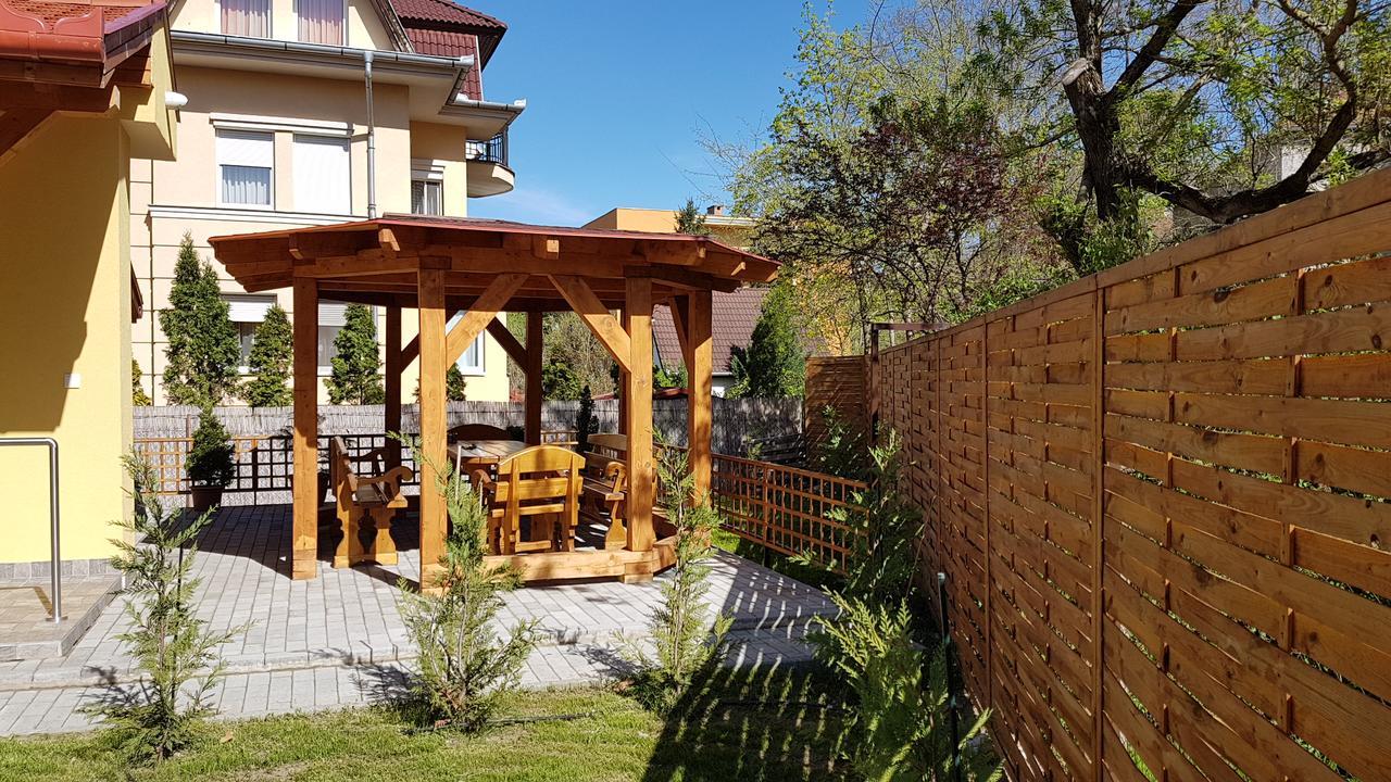 Poroszlay Apartman Ντέμπρετσεν Εξωτερικό φωτογραφία